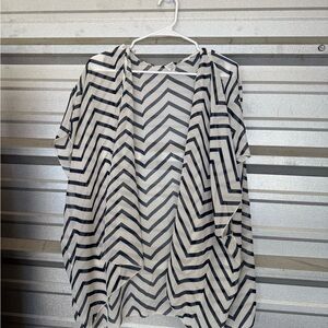 Wet Seal Black and White Chevron Cardigan